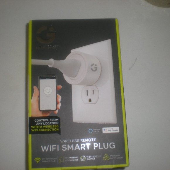 SMARTGEAR     WIFI SMARTPLUG  Wireless Remote  NWB - Picture 1 of 2